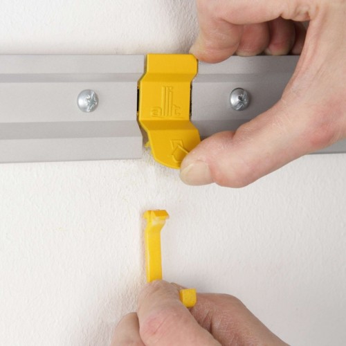 Skříňka pro kufříky